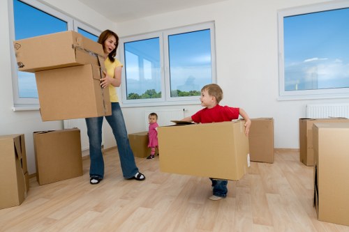 Organised storage unit in Southnorwood for household and business belongings