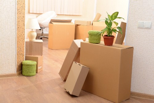 Local office removals service navigating Southnorwood commercial streets